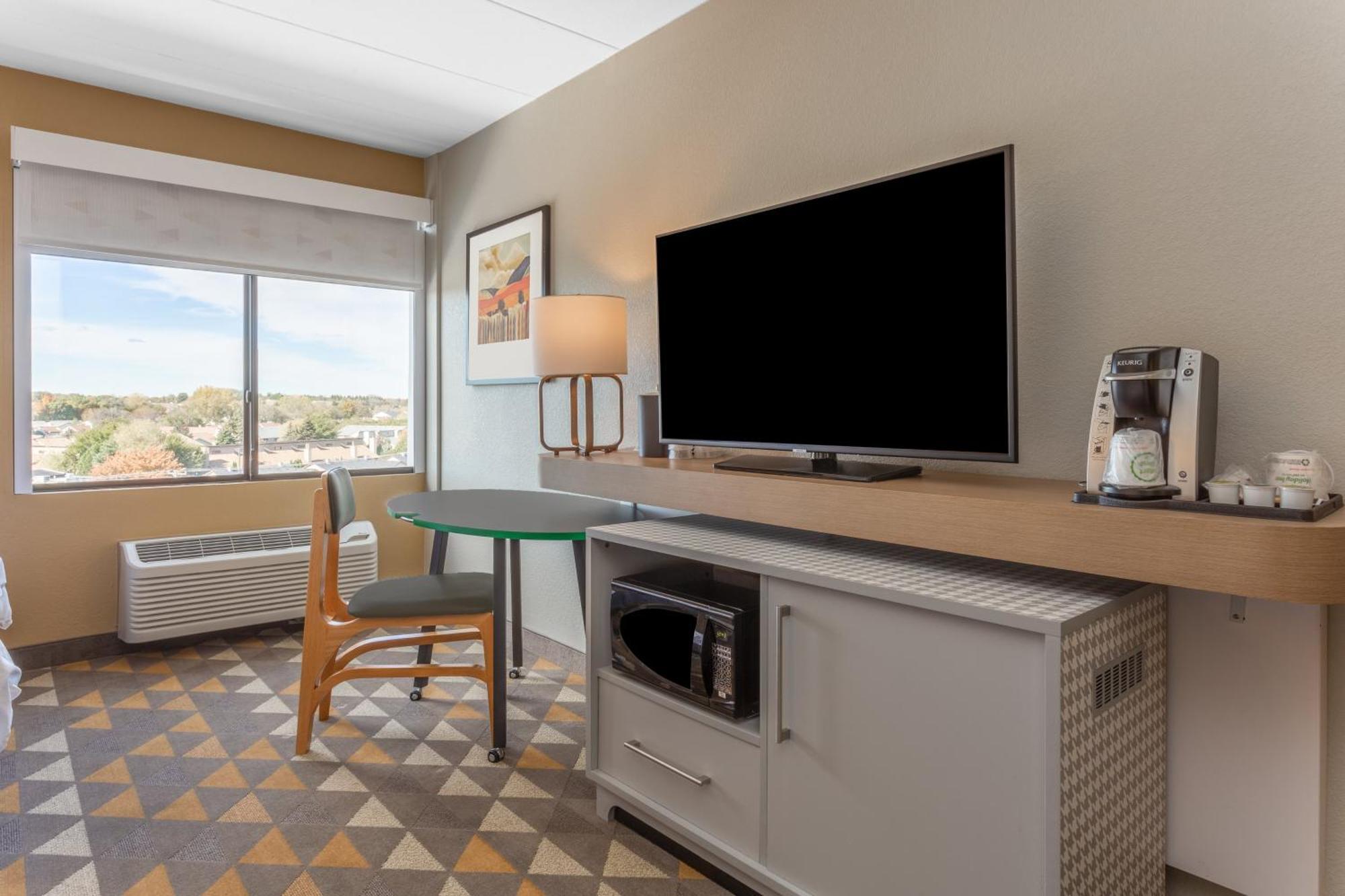 Holiday Inn Rockford By Ihg Exterior foto