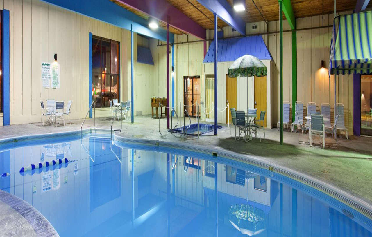 Holiday Inn Rockford By Ihg Exterior foto